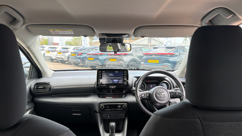 Toyota Yaris 1.5 Hybrid Design 5dr CVT Hybrid Hatchback